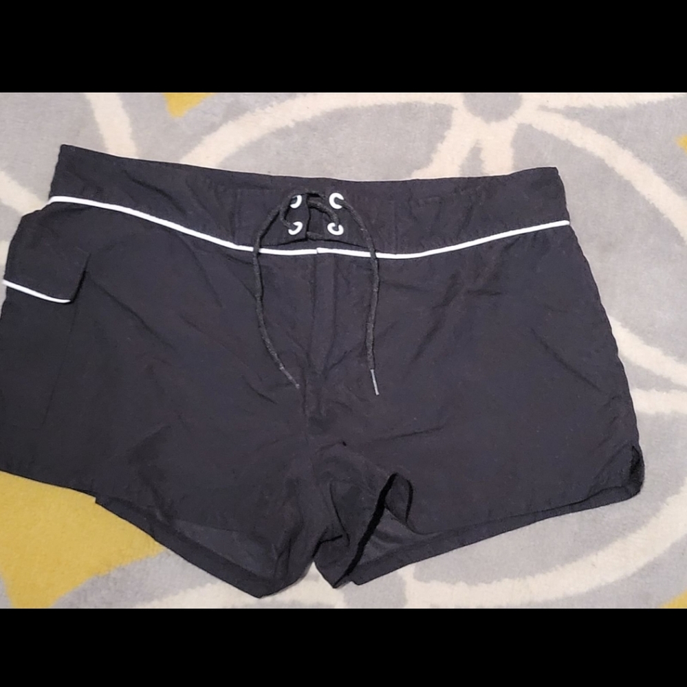 Womens Cole board shorts swim Sz M 8/10 Black